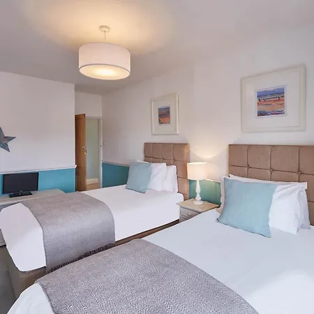 Host&stay - Austen House Whitby