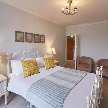 Host&stay - Austen House Ferienhaus