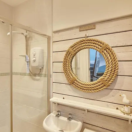 Host&stay - Austen House Ferienhaus